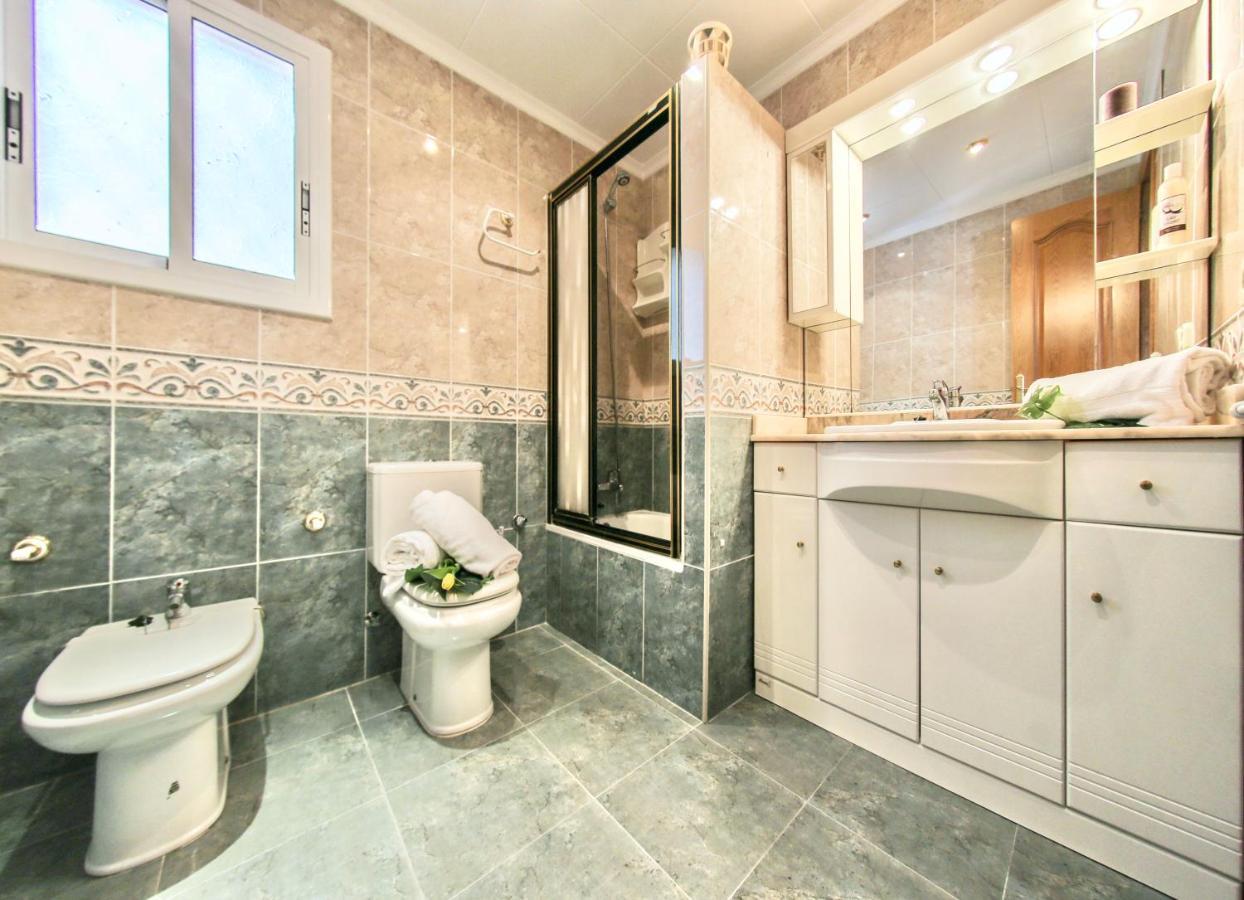 Alea Rentals - Viking Ла Пинеда Екстериор снимка